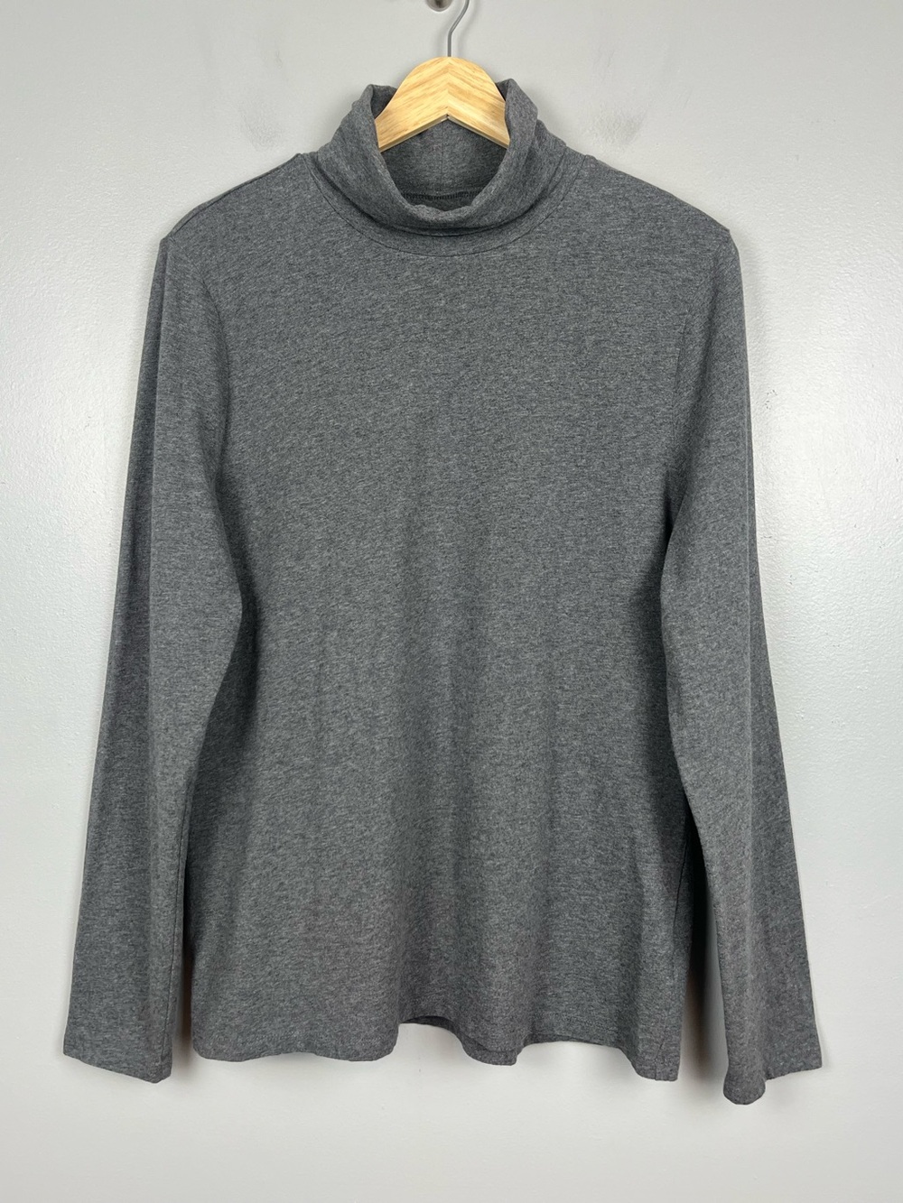 Talbots heather gray cotton spandex turtleneck top, size XL.
